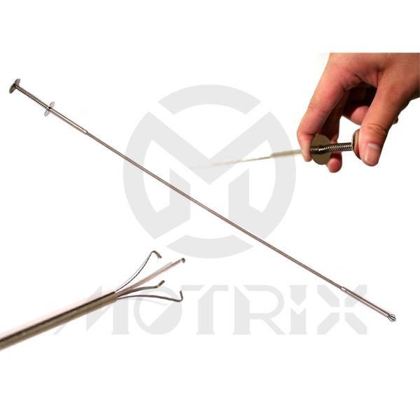 Flexible spring claw-pick up