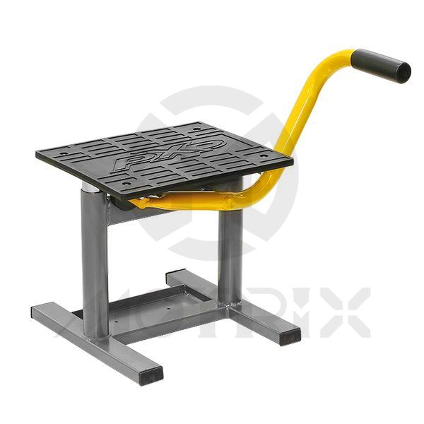 Off-road lift stand with rubber top, black body, yellow lever