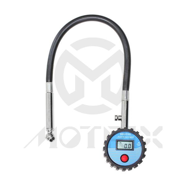 Digital tire pressure gauge with extension hose