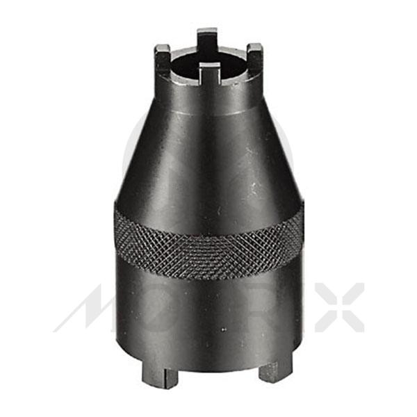 Spanner nut socket
