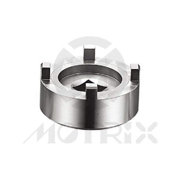 Swing arm nut socket tool
