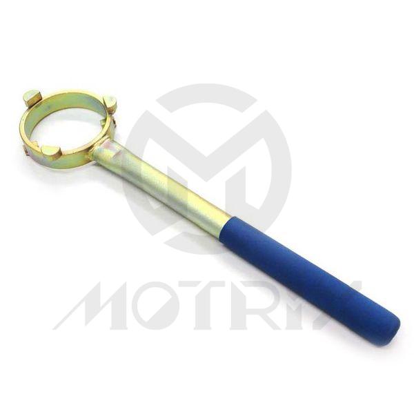 Spanner wrench nd counter-holder