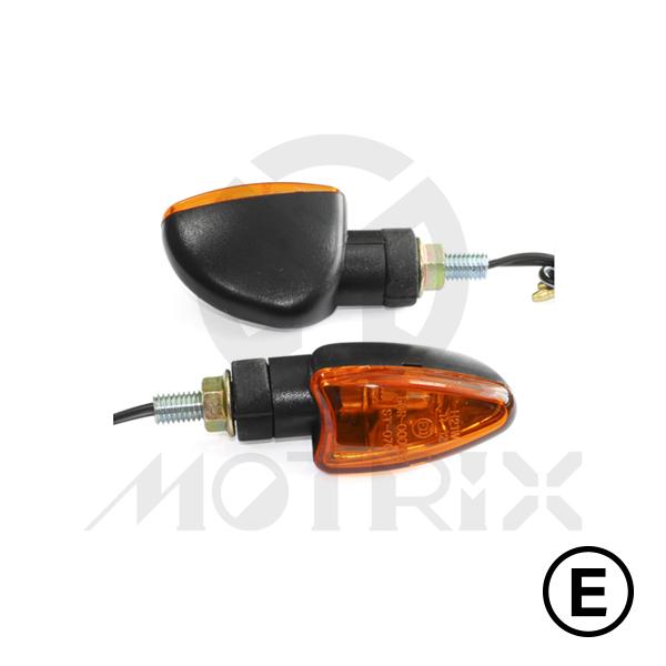 Universal arrow indicators, amber lens